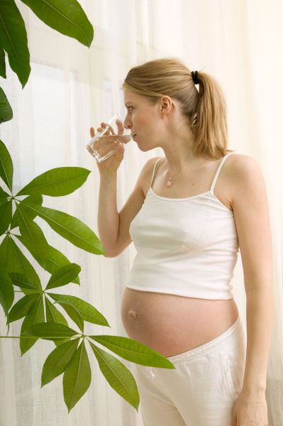 7 mýtov a faktov v starostlivosti o pleť počas tehotenstva