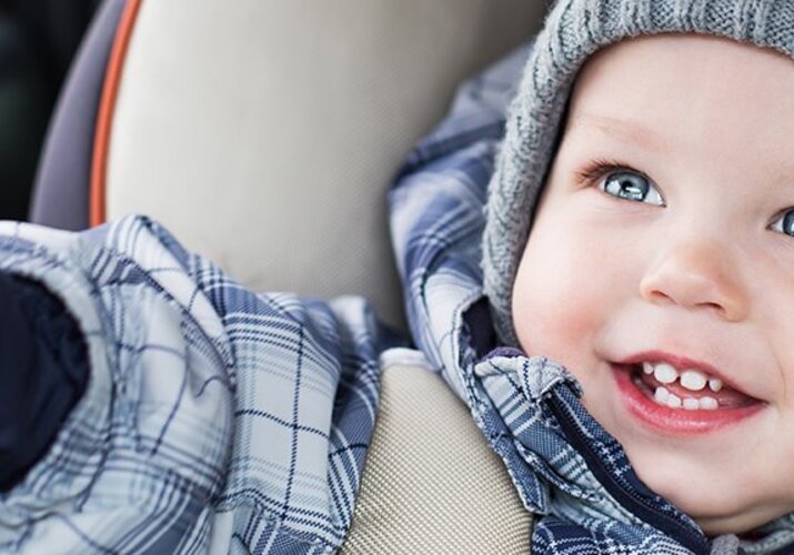 Cestovanie s bábätkom: Čo všetko zbaliť na zimnú dovolenku?>