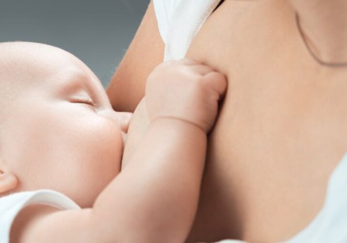 10 faktov o dojčení – ako to bolo v minulosti?>