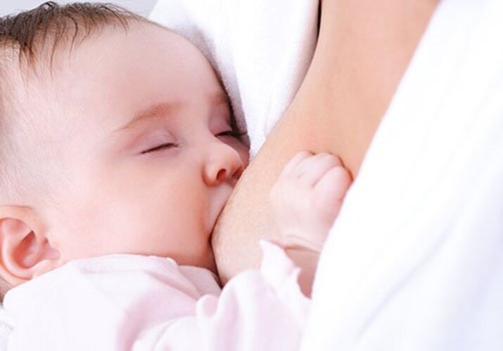 Na kojení v práci máte plné právo!>
