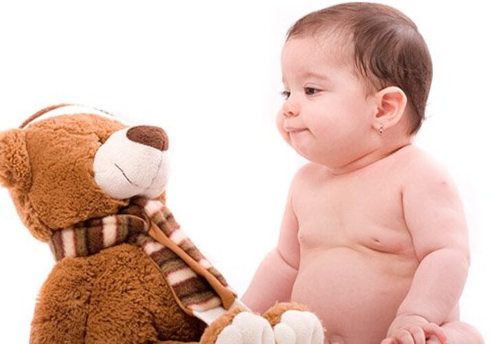 Aké hračky sú vhodné pre deti od 6 do 12 mesiacov?