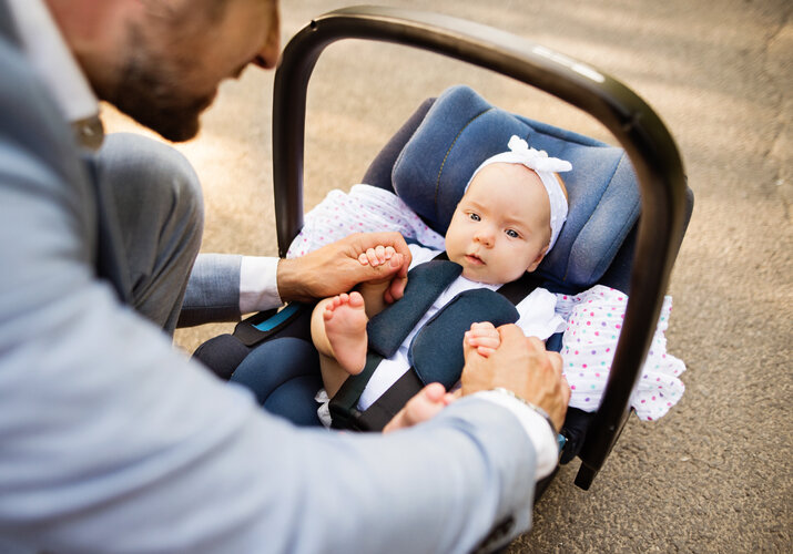 Ako cestovať s bábätkom v aute? Ide to aj bez starostí