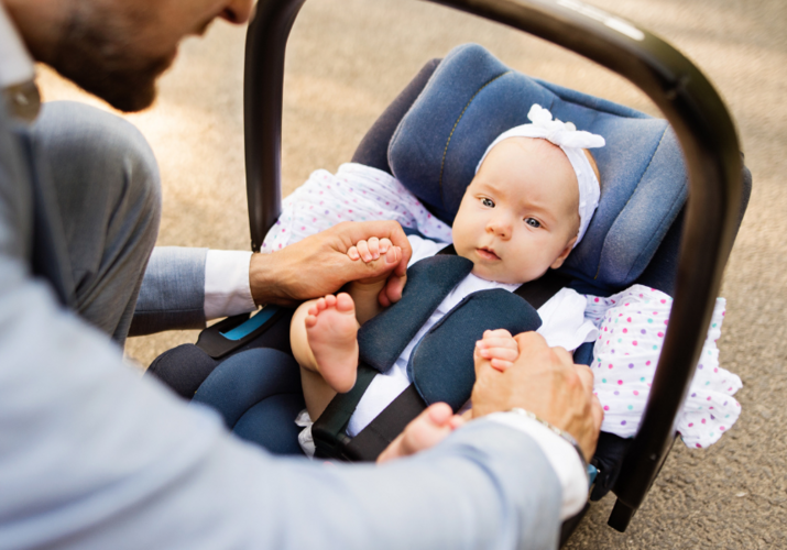 Jak cestovat s miminkem v autě? Jde to i bez starostí