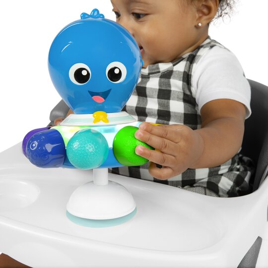 BABY EINSTEIN Hračka senzorická chobotnice s přísavkou Opus's Spin & Sea™ 3m+