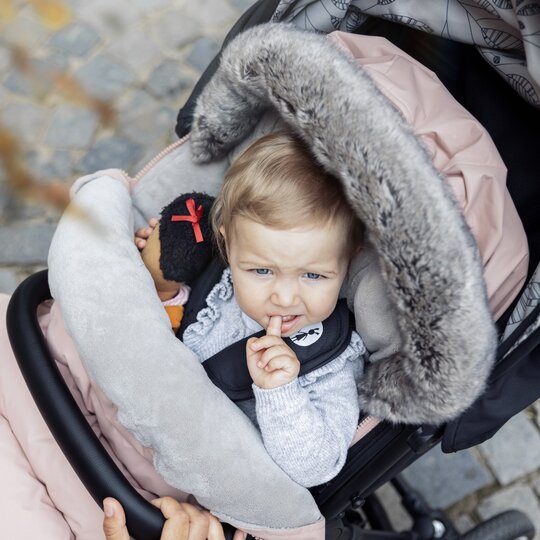 PETITE&MARS Set zimní fusak Comfy 4v1 + rukavice na kočárek Furry Champagne Shower