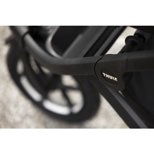 THULE SET Kočík 4v1 Urban Glide 3 Black s autosedačkou Maple Black, základňou Alfi a adaptérmi