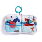 TINY LOVE Knižka edukačna textilná na C krúžku, 0+