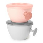 SKIP HOP Misky s víkem a držákem Easy Grab Grey, Coral 2 x 240 ml, 3m+ SKIP HOP Misky s víkem a držákem Easy Grab Grey, Coral 2 x 240 ml, 3m+