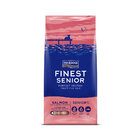 FISH4DOGS Granule malé pro starší psy Finest losos se sladkými bramborami 6 kg, 8+