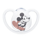 NUK Dudlík Space Disney Mickey v boxu, bílý 6-18m NUK Dudlík Space Disney Mickey v boxu, bílý 6-18m