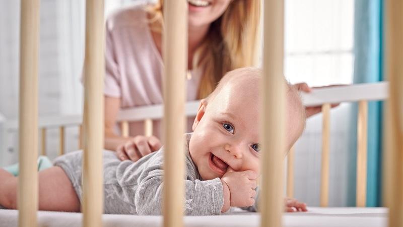 KINDERKRAFT SELECT Nico White, Premium faágy ráccsal termék 2. képe