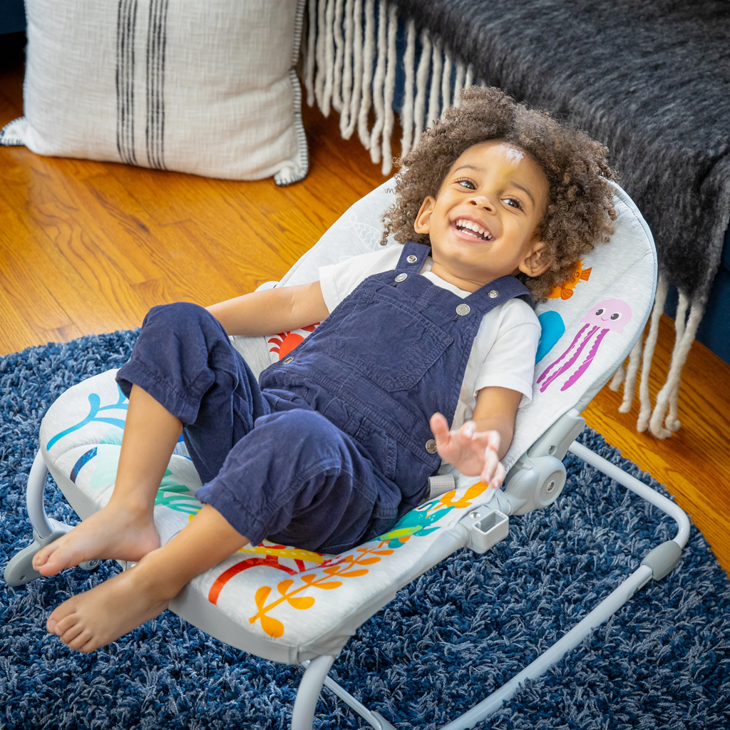 BABY EINSTEIN Zenei vibráló hintaszék Kick to It Opus 18 kg-ig termék 2. képe