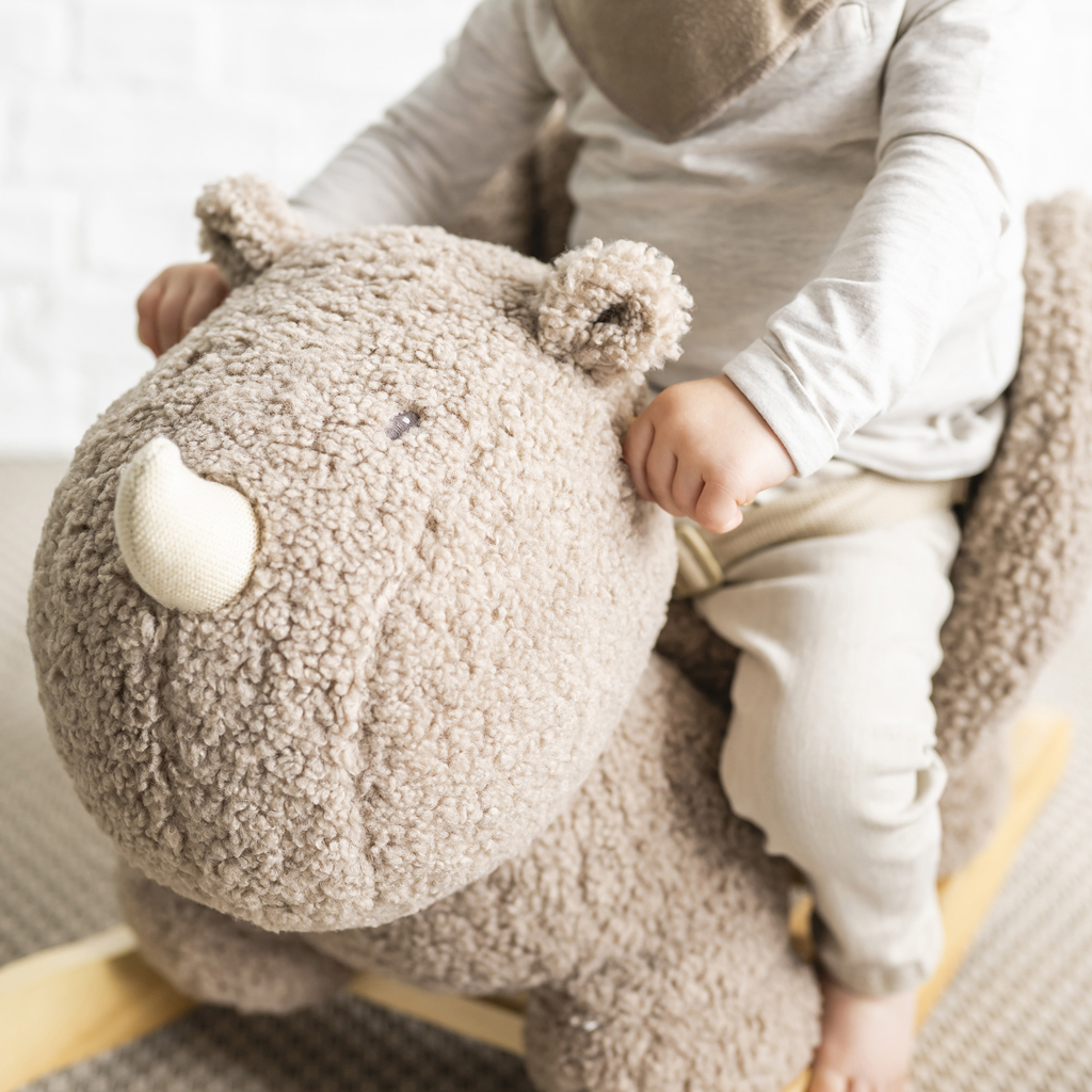 NATTOU Teddy hintaló plüss orrszarvú taupe 10h+ termék 2. képe