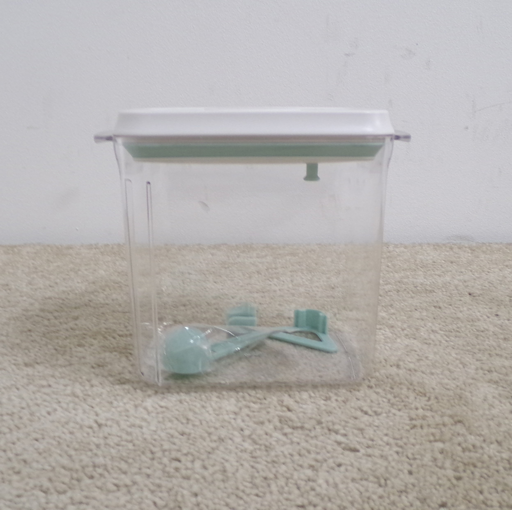 FEEDO Nádoba na sušené mléko 1700 ml