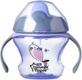 TOMMEE TIPPEE Netečúci hrnček Explora First Cup 150 ml, 4m+, fialový TOMMEE TIPPEE Netečúci hrnček Explora First Cup 150 ml, 4m+, fialový