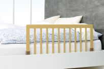 BABYDAN Zábrana k posteli dřevěná přírodní 45x90 cm BABYDAN Zábrana k posteli dřevěná přírodní 45x90 cm