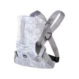 CHICCO Nosítko dětské Easy Fit Geometric CHICCO Nosítko dětské Easy Fit Geometric